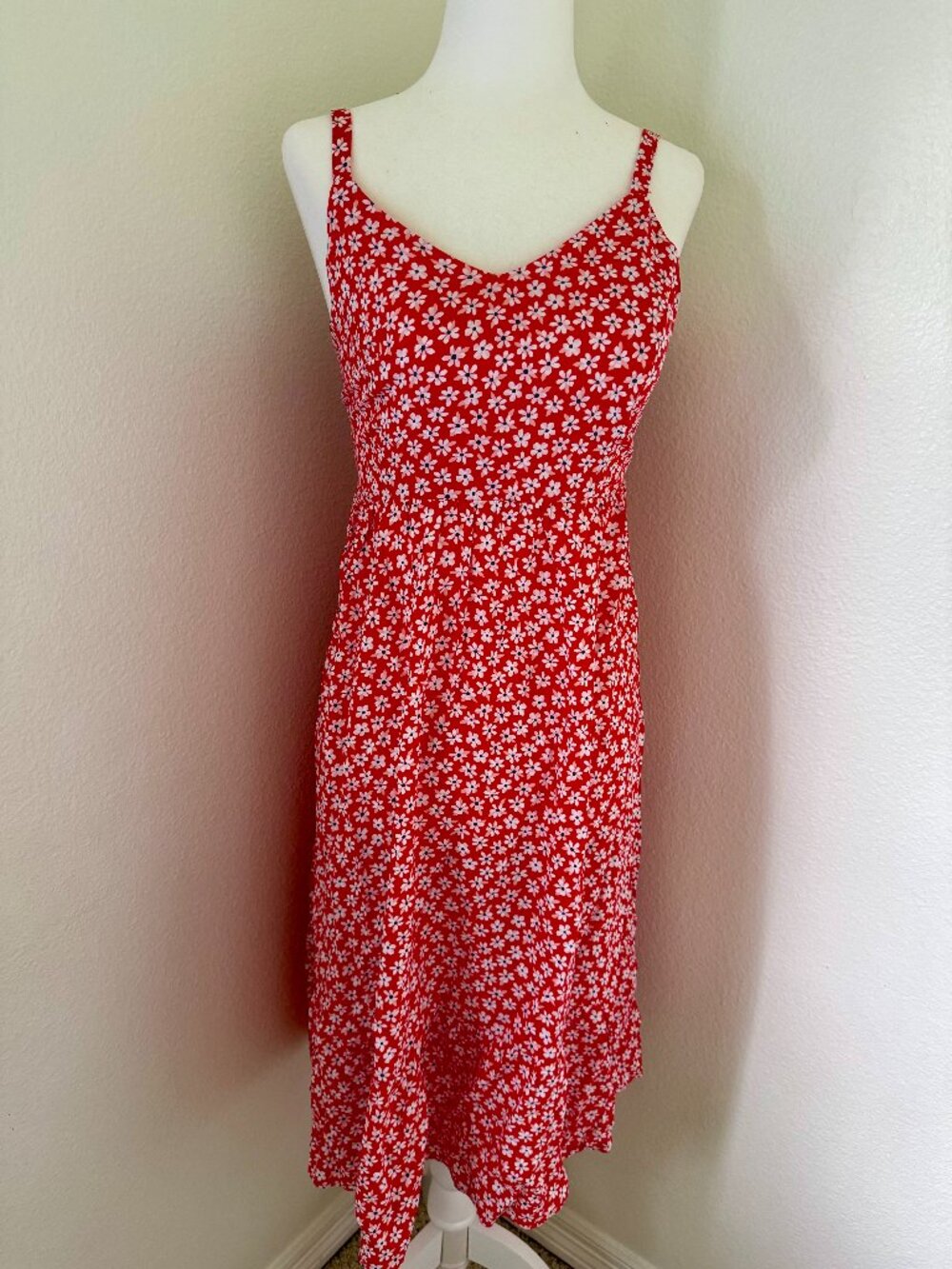 Cute red floral sundress size XS